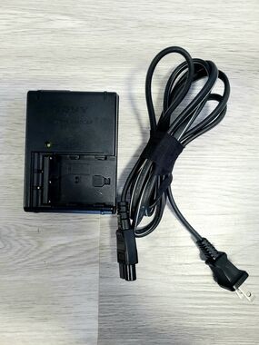Sony BC- VM10 Battery Charger with Power Cord